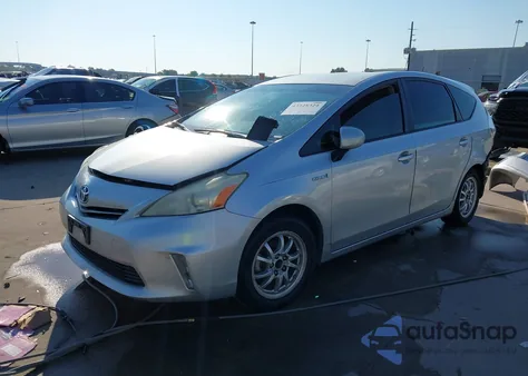 2013 Toyota Prius V Three из США, поврежденный, VIN JTDZN3EU1D3285785